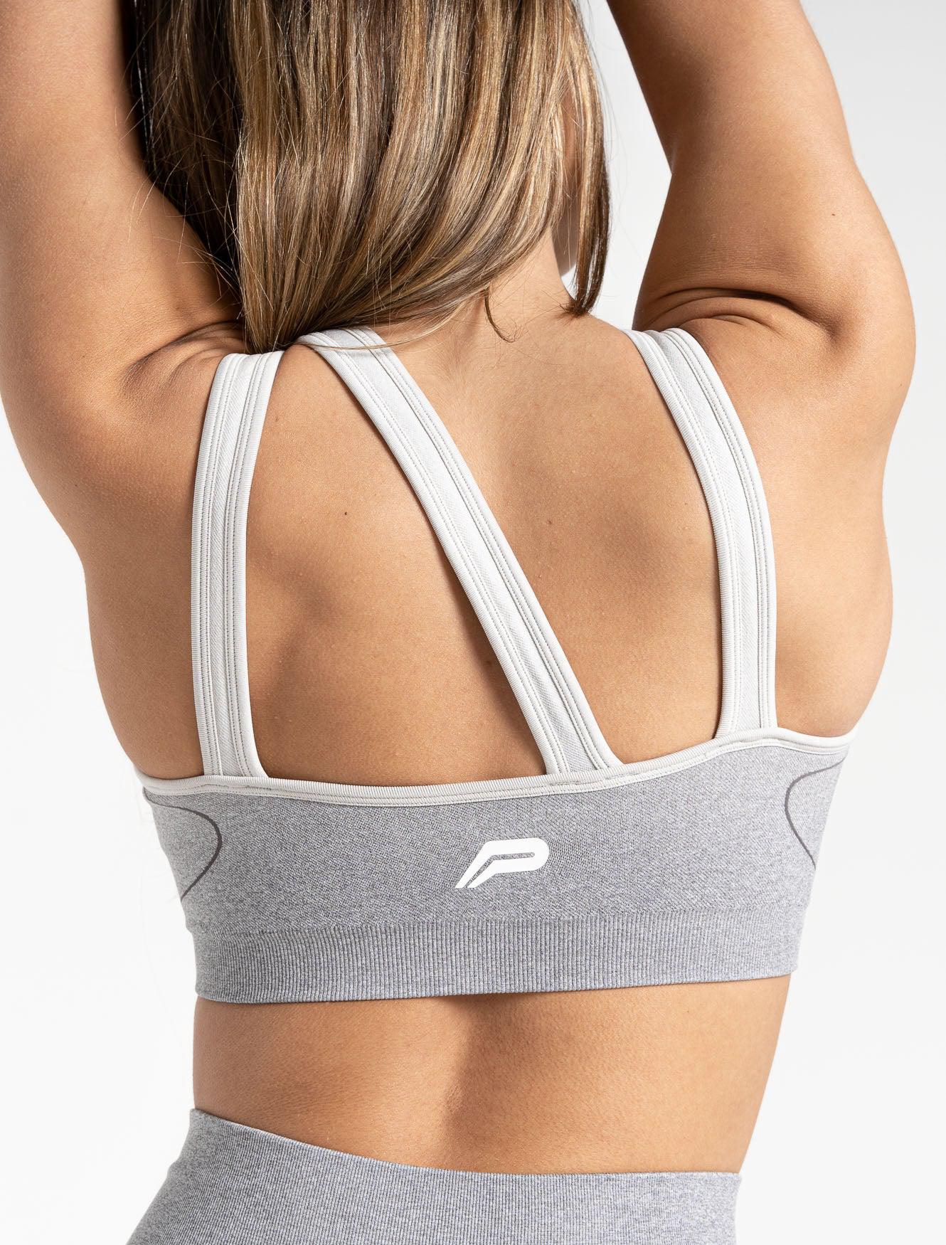 Blaze Seamless Sports Bra / Cloud Grey Pursue Fitness 2