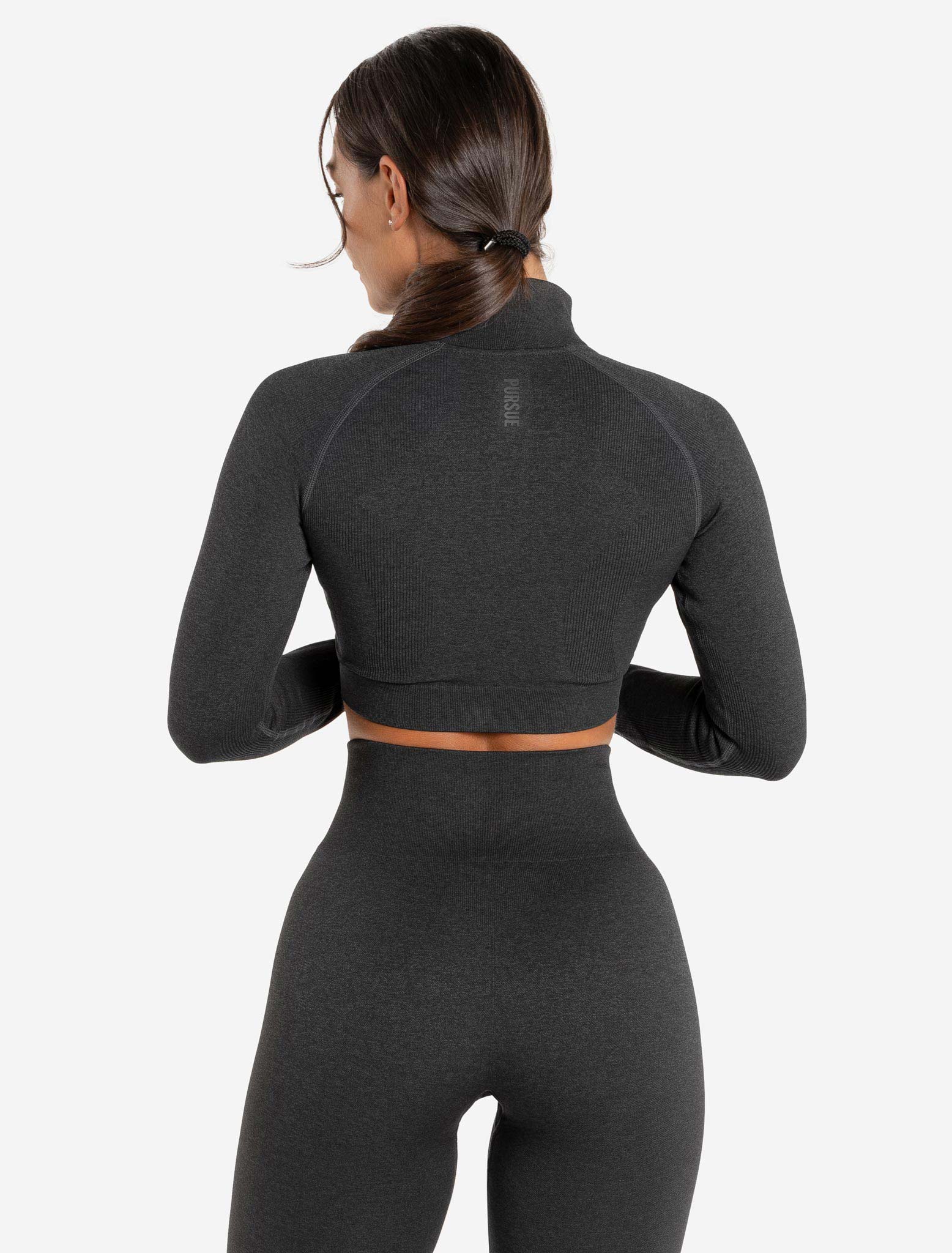 Core Seamless Crop ½ Zip / Black Marl Pursue Fitness 2