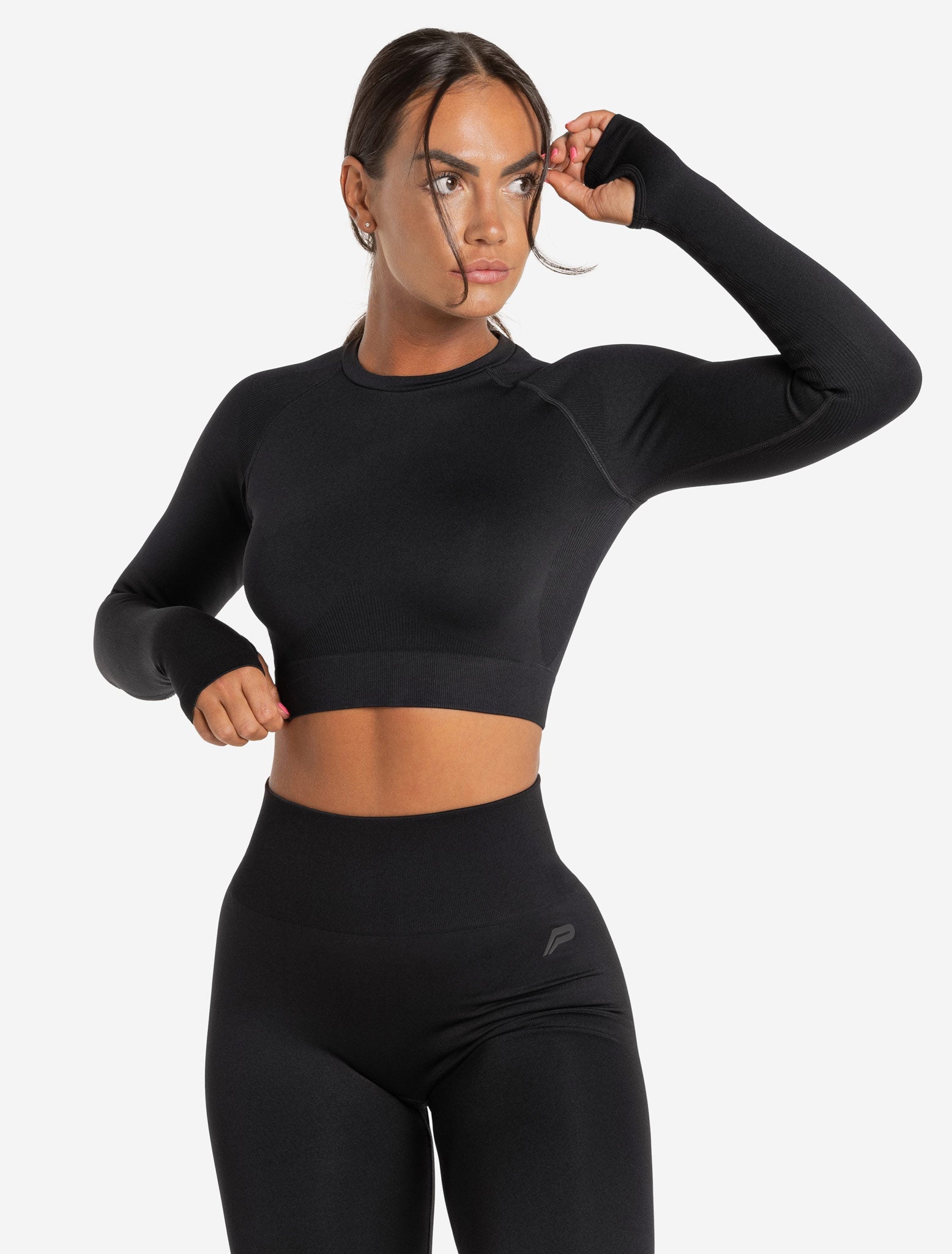 Core Seamless Long Sleeve Crop Top / Blackout Pursue Fitness 1