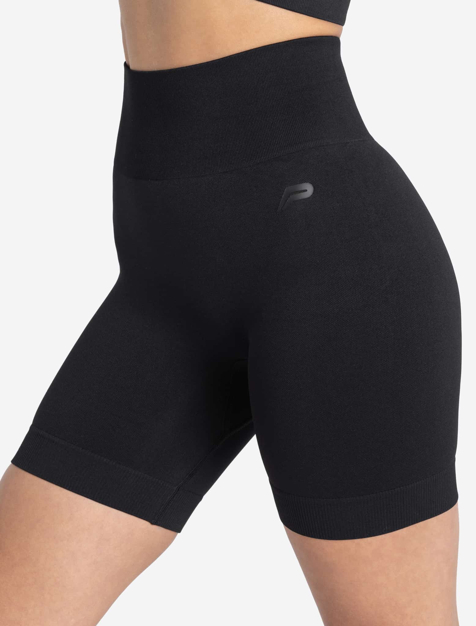 Core Seamless Shorts / Blackout Pursue Fitness 2