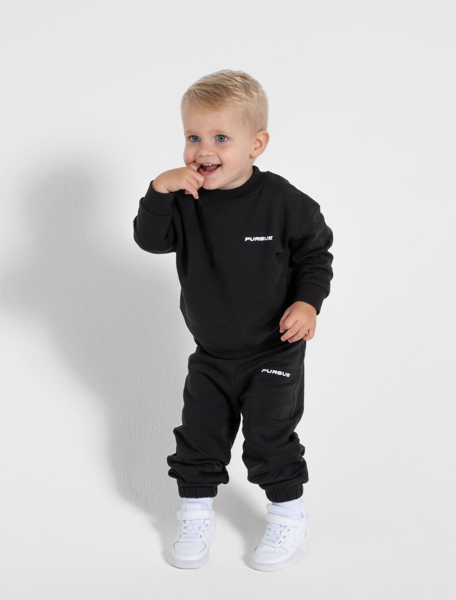 Kids Sweater / Black Pursue Fitness 2