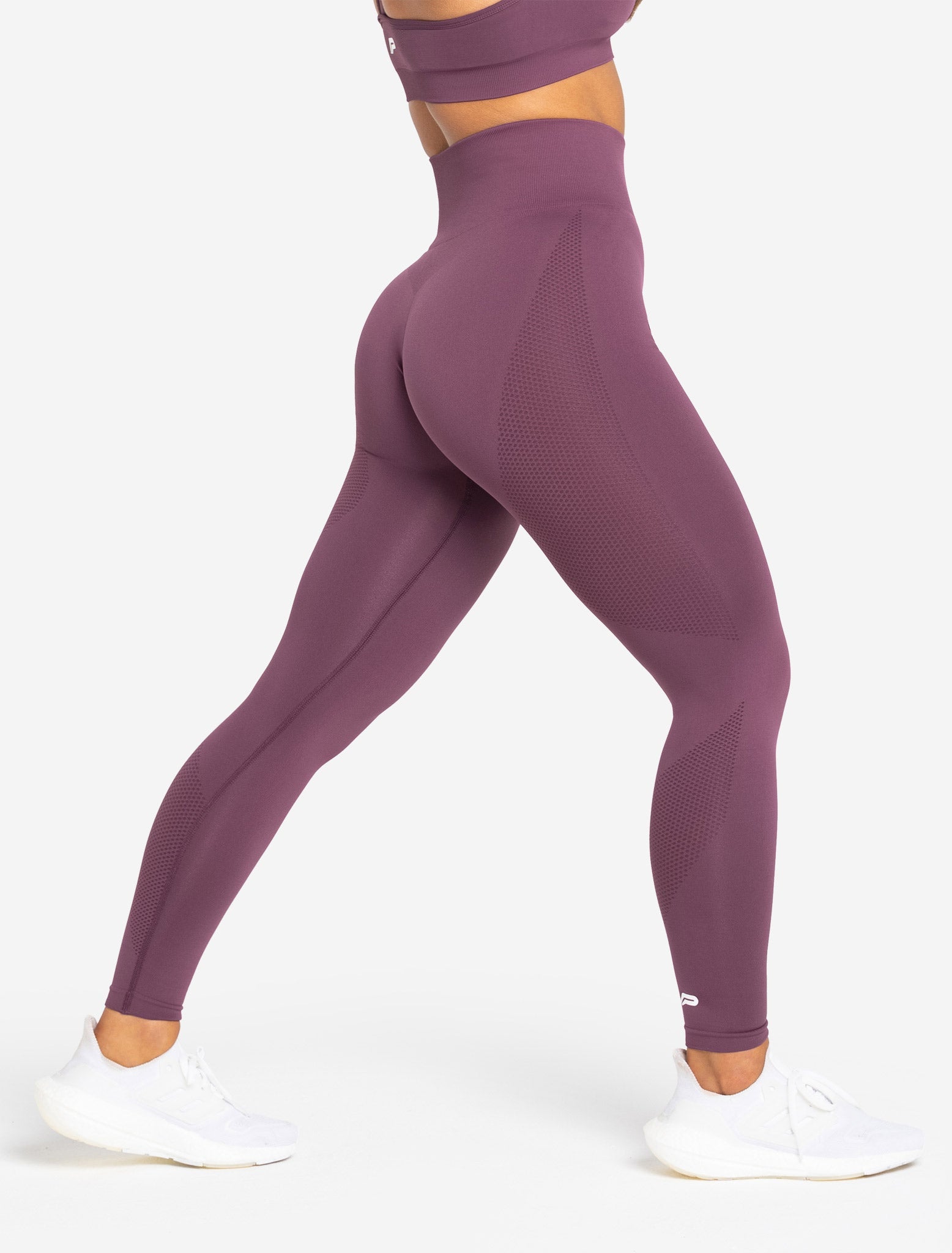 Move Seamless Leggings / Plum Pursue Fitness 1