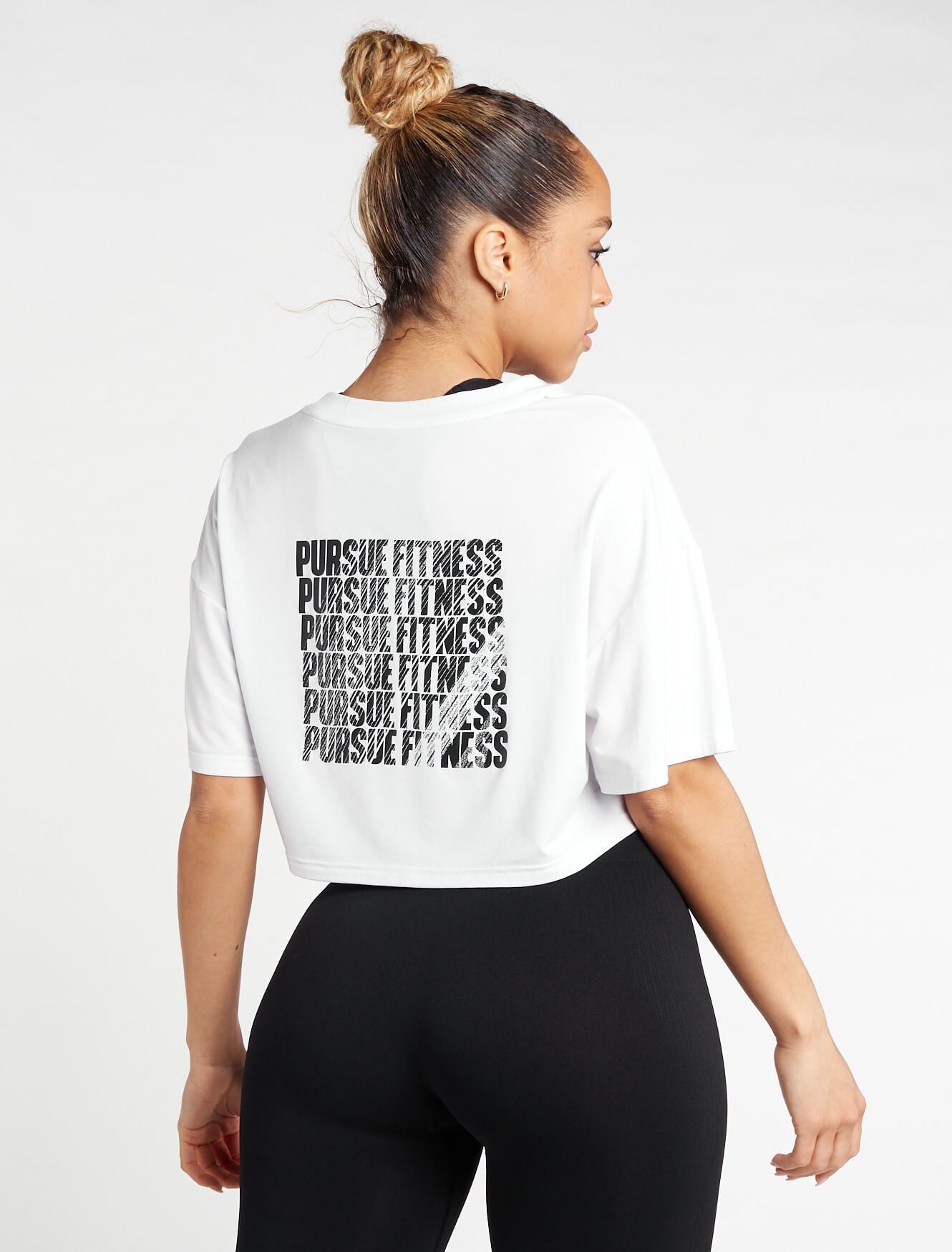 Oversized Crop T-Shirt / White Pursue Fitness 2