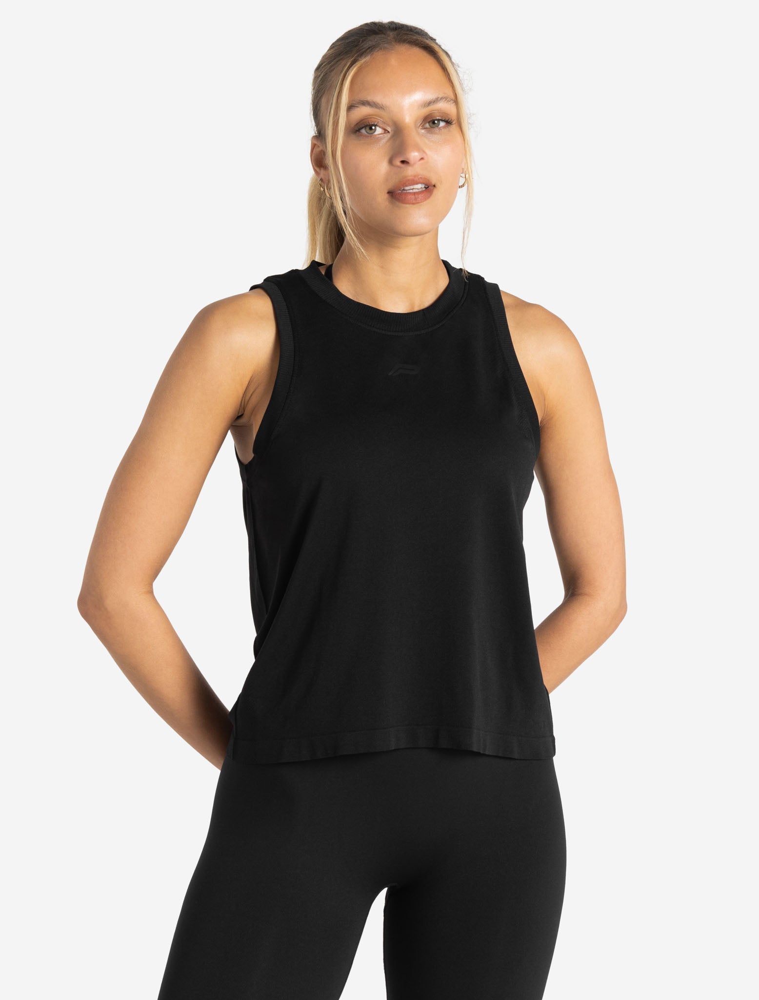 Seamless Tank / Black Pursue Fitness 1