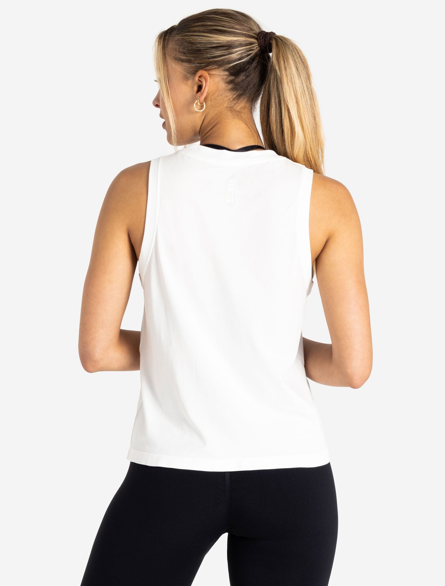 Seamless Tank / White Pursue Fitness 2