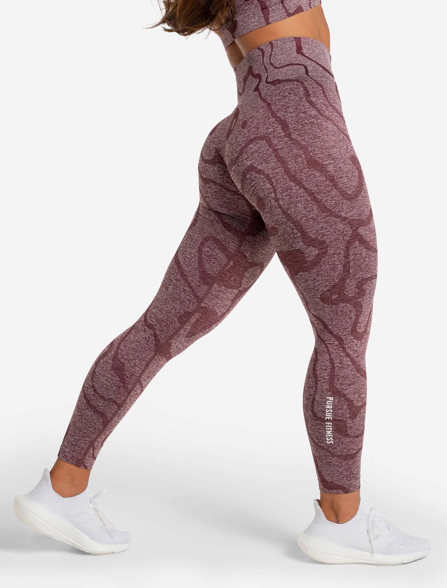 Sustainable Seamless Leggings / Burgundy Pursue Fitness 1