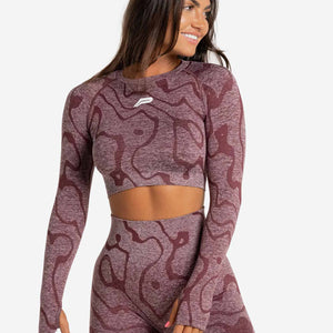 Sustainable Seamless Long Sleeve Crop Top / Burgundy Pursue Fitness 1